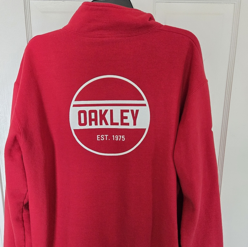Oakley Zip Up